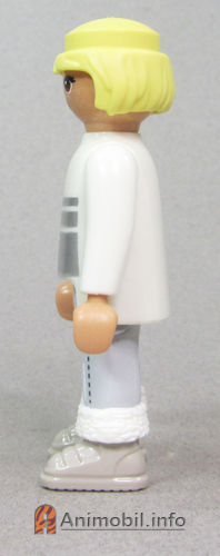 Girls Series 29 Five Skier