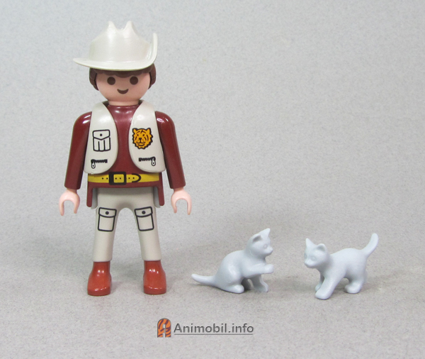 Kittens Pair Light Grey